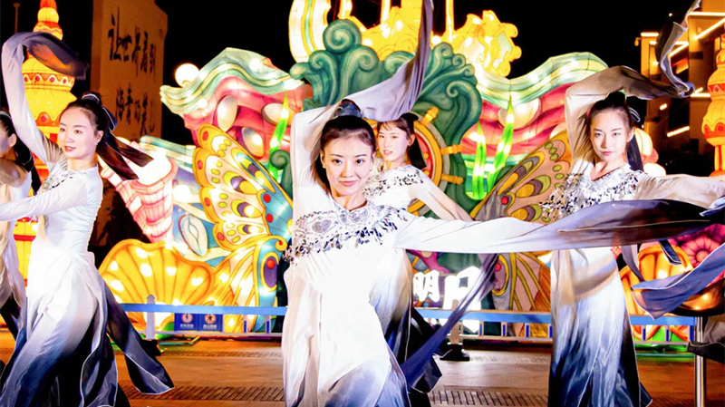 啤酒城、北茶商街“雙節(jié)”活動(dòng)活躍節(jié)日經(jīng)濟(jì)(圖4)