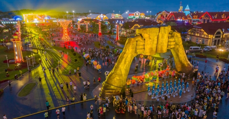 第31屆青島國際啤酒節將于7月16日至8月8日在青島西海岸新區金沙灘啤酒城舉行